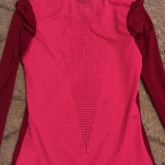 Women’s Nike dri-fit top - Picture 5 of 6